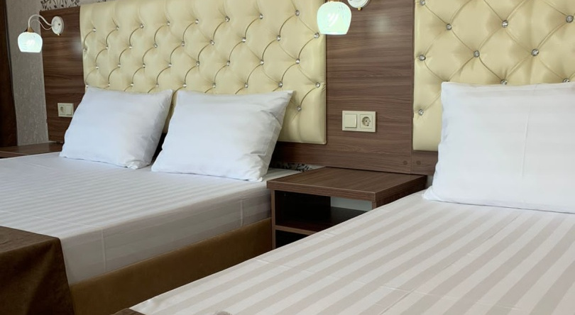 Golden Plaza Guest House, Dzhubga — photo 1