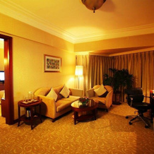 Yingkou Gangfeng Hotel, 营口 — 照片 4