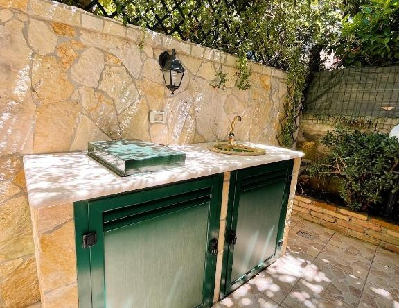 Appartamento vacanze a 300m dal mare, patio esterno e parcheggio privato, 皮拉伊诺 — 照片 1