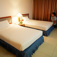 Friday Hotel, 程逸 — 照片 3