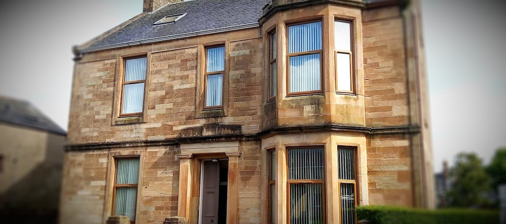 Gowanlea Heights, Campbeltown — photo 1