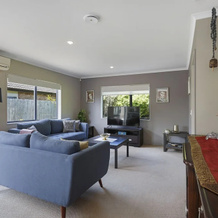 Spacious Family Home -Fully Fenced Yard, 亨德森 — 照片 2