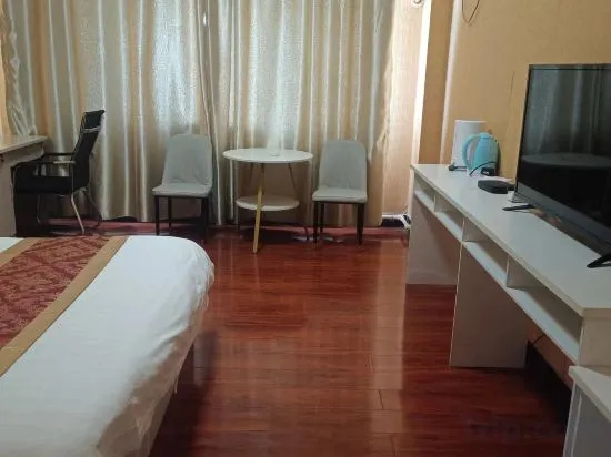 Ruoqiang holiday inn, 恰尔克利克 — 照片 1