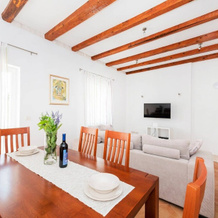 Charming House With Pool 10 Min From Sibenik, 拉多尼克 — 照片 3