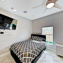New Listing! Sumptuous Near Beach W/ Pool 3 Bedroom Home, Lantana — photo 4