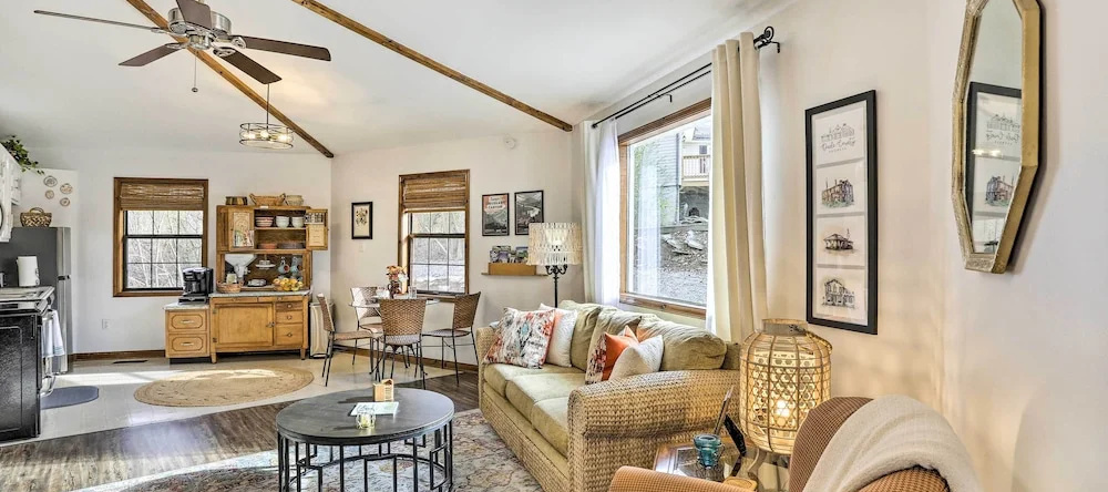 Picturesque Cottage in the Heart of Trenton!, Трентон — 照片 1