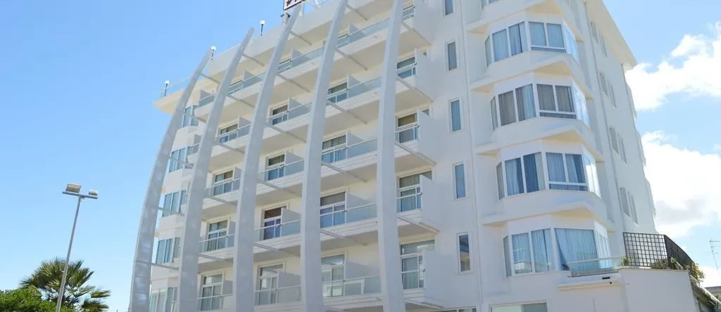 Hotel Excelsior, 瓦斯托 — 照片 1