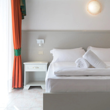 Hotel Garda Bellevue, 利莫内苏尔加达 — 照片 5