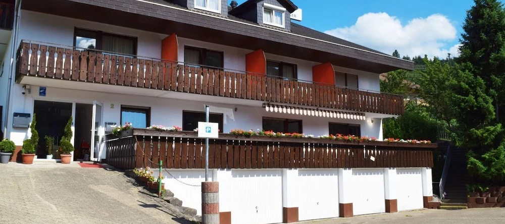 Hotel Saresma Garni, Gernsbach — photo 1