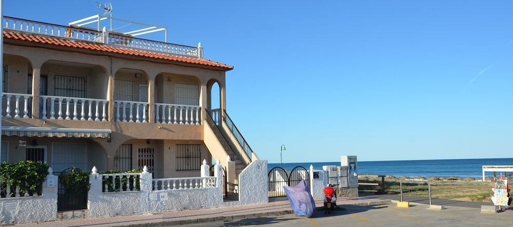 La Mata Beach Bungalow Las Dunas, Torrevieja — photo 1