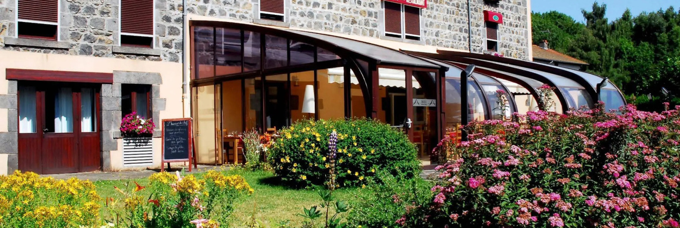 Hôtel les Hirondelles, Orcines — photo 1