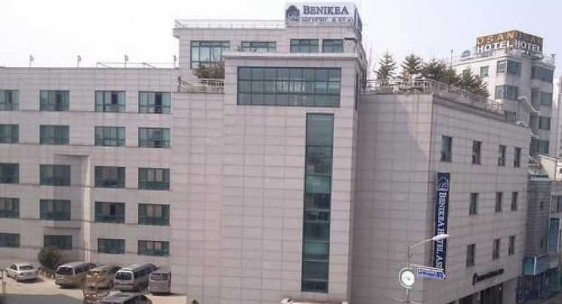 Asia Tourist Hotel, Пхёнтхэк — фото 1