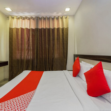 Hotel Netra Sai, 希尔迪 — 照片 4