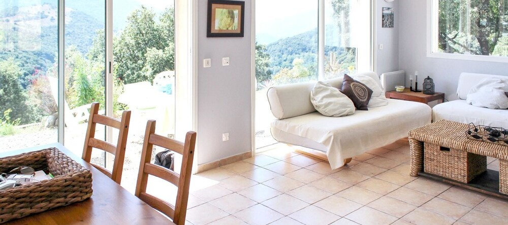 Villa With 2 Bedrooms in Sorbollano, With Wonderful Mountain View, Enc, 索尔博拉诺 — 照片 1