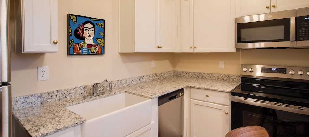 I-95 & I-20 Stopover: Walkable Florence Condo, 佛罗伦萨 — 照片 1