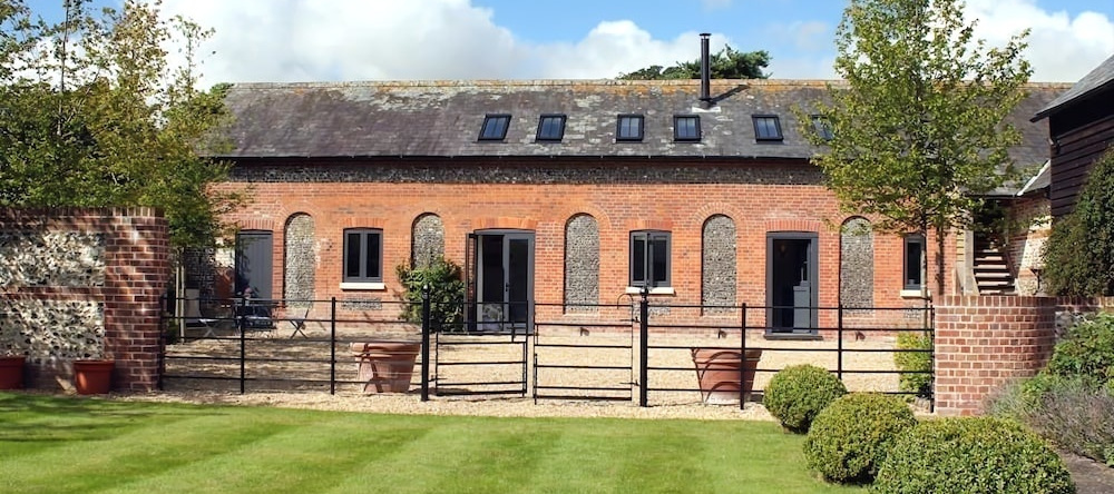 The Stable, Broadchalke, Broad Chalke — photo 1