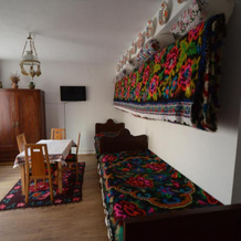 Pensiunea Casa Traditiilor, Окна Сугатаг — фото 4