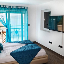 Villa Relax, Amazing View and 2 Pools, 斯塔里格勒 — 照片 2