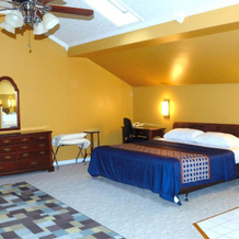 Four Seasons Country Inn, 卢卡斯 — 照片 5