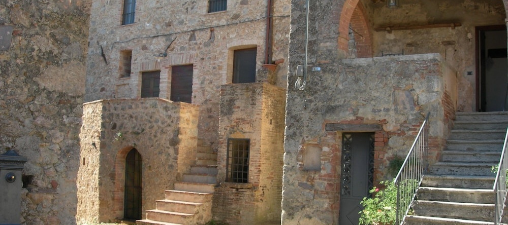 Hotel Castello, Monticiano — photo 1