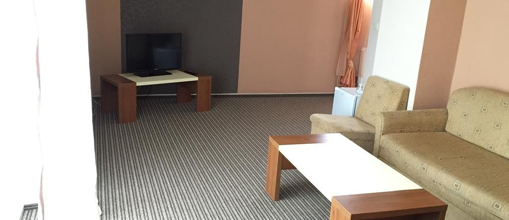 Bed & Breakfast Hotel Perla, Nove Mesto nad Vahom — photo 1