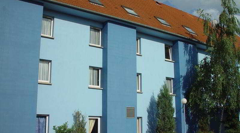 Balladins Strasbourg-Lingolsheim, 兰戈尔斯海姆 — 照片 1