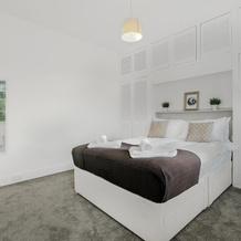 Heathrow Living Stanwell Serviced House, Ashford — photo 2