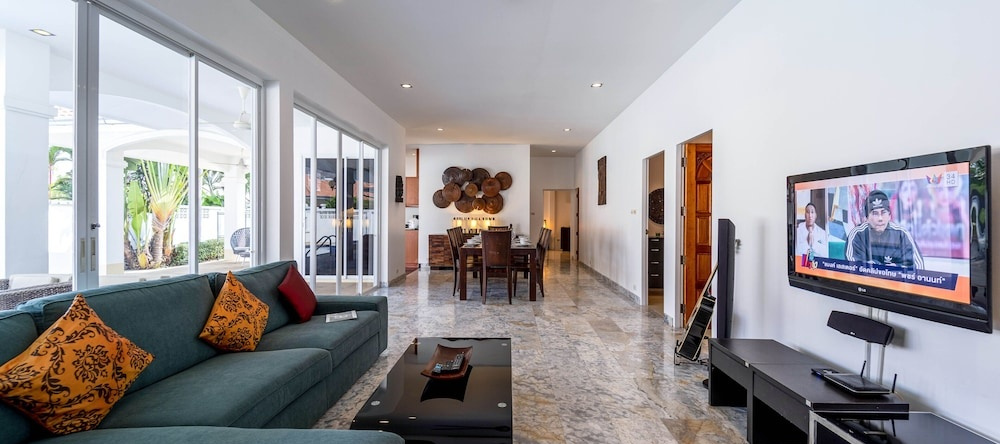 Private 4 Bedroom Pool Villa - Ng411, Хуахин — фото 1