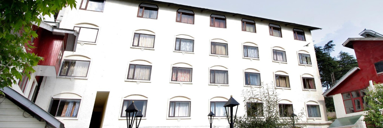 Vardaan Hotels - PatniTop, 帕特尼托普 — 照片 1