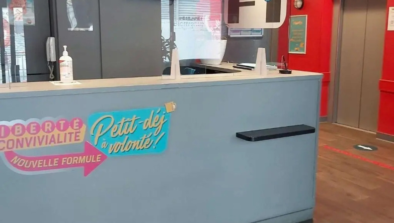 hotelF1 Paris Porte de Montreuil, 巴尼奥勒 — 照片 1