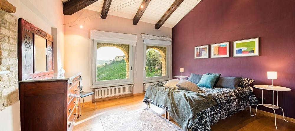 Villa Langhe in Castiglione Falletto, 卡斯蒂廖内法莱托 — 照片 1