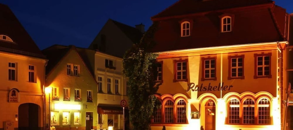 Hotel Garni zum alten Ratskeller, 费乔 — 照片 1