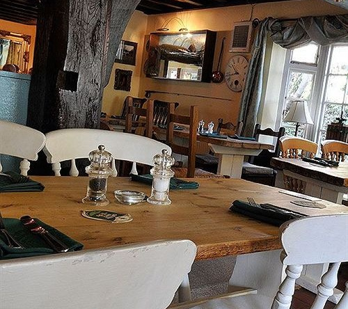 The John Barleycorn Inn, 惠特尔福德 — 照片 1