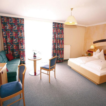 Hotel Pachernighof, Velden am Woerthersee — photo 2