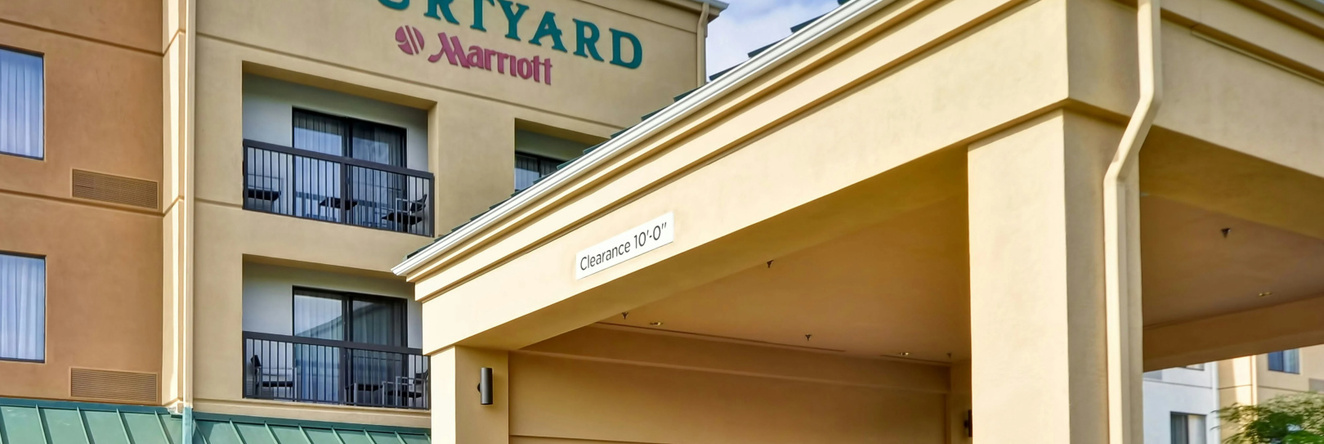 Courtyard By Marriott Dalton, Долтон — фото 1