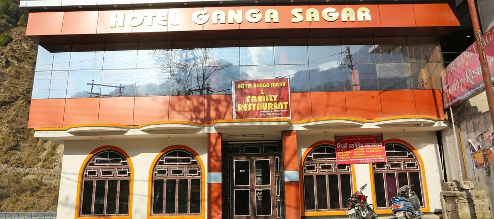 OYO 28260 Hotel Ganga Sagar, 乌塔尔卡希 — 照片 1