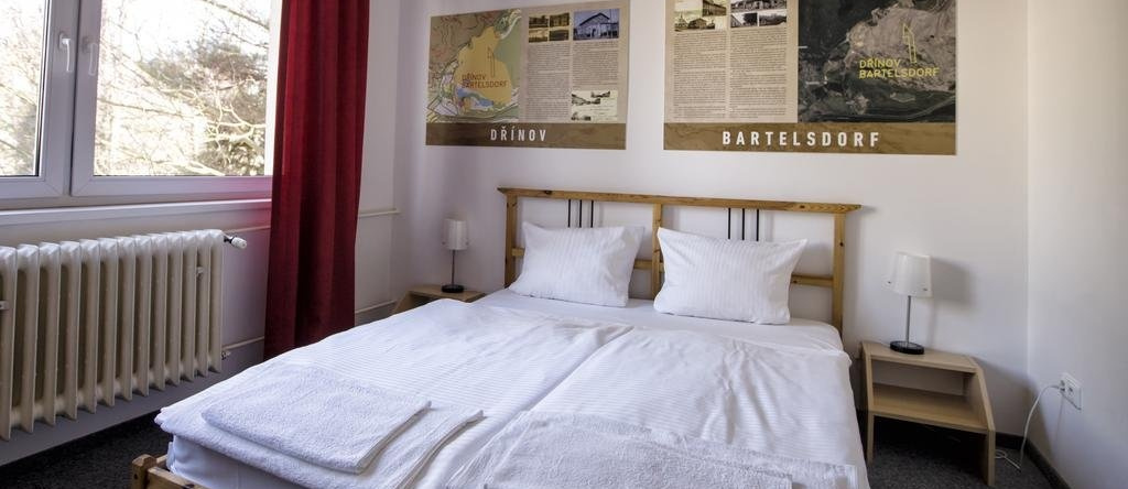 Hotel Bobr, 霍穆托夫 — 照片 1