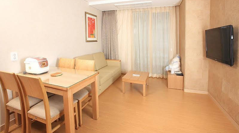 High1 Hill Condo, 戈汉 — 照片 1