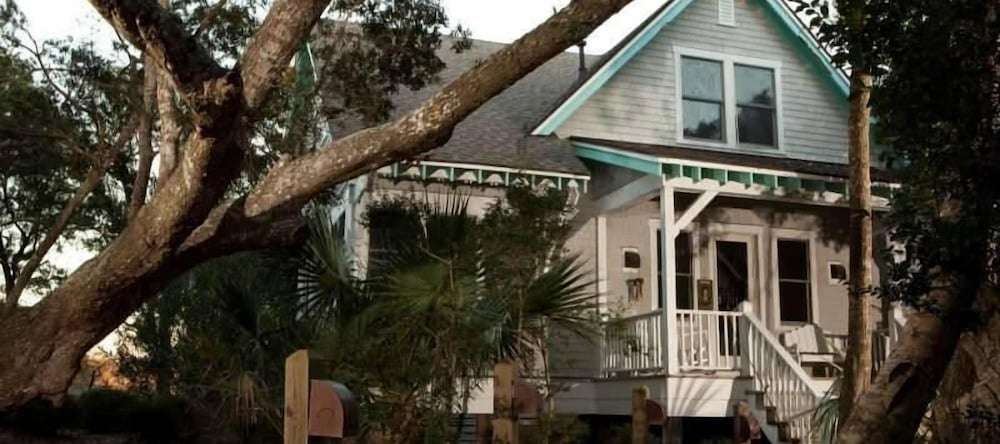 Kate s Choice 5 Bedroom Holiday Home By Bald Head Island, Bald Head Island — photo 1
