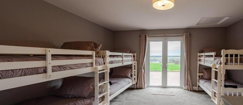 Four Winds,Kinsale Town,Exquisite holiday homes,sleeps 26, 诺克纳比尼 — 照片 1