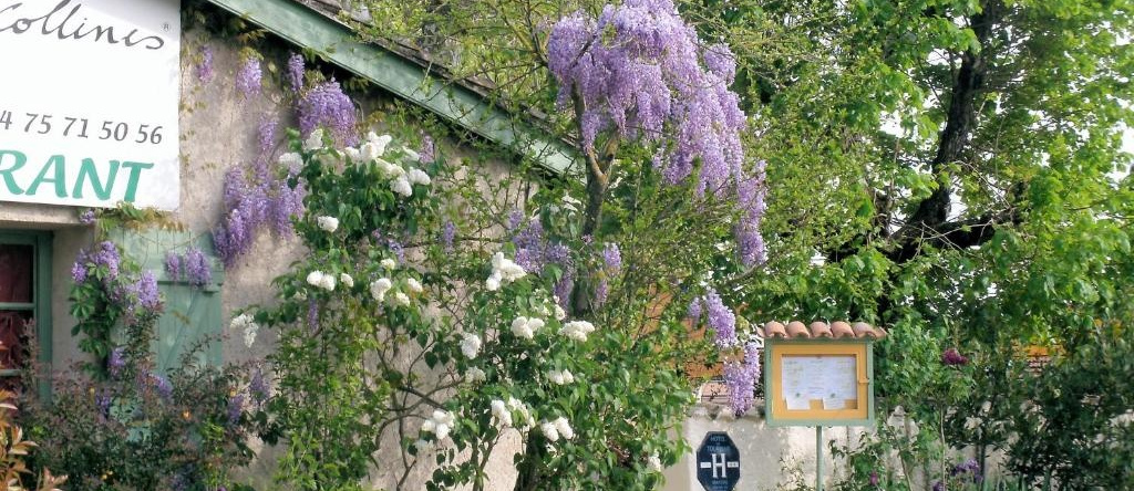 L'Auberge des Collines, Granges-les-Beaumont — photo 1