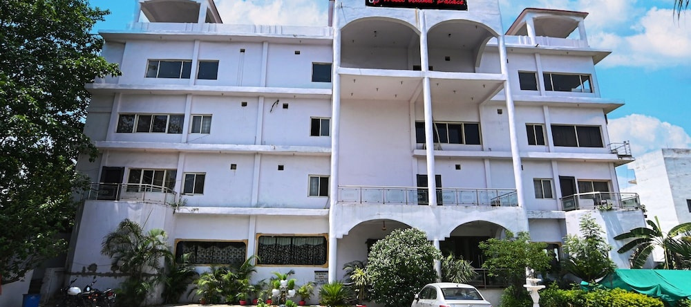 Hotel Udika Palace, 韦德汉 — 照片 1