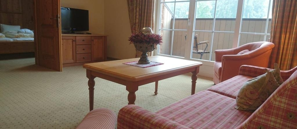 Ruhehotel & Naturressort Rehbach - Adults Only, Graen — photo 1