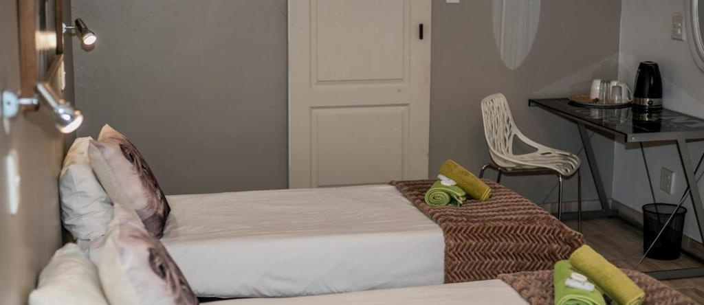 Out of Africa Guest House, 奥希瓦罗 — 照片 1