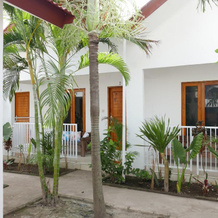 Rumah Side, 吉利特拉旺安岛 — 照片 2