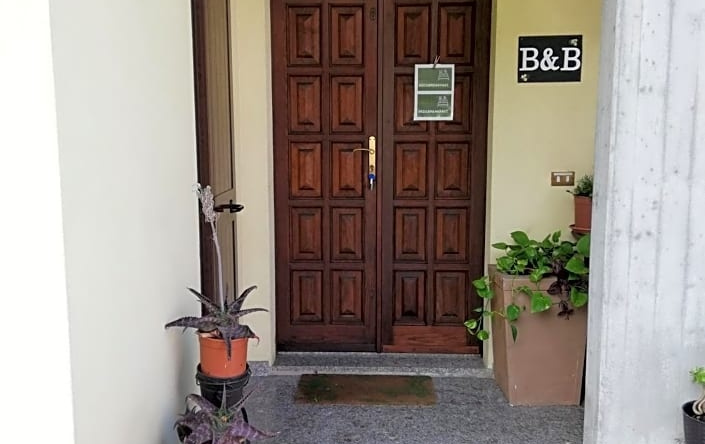 B&B Villa Rosella Appartamento Completo Di Camera Matrimoniale E 2 Letti Singoli, Виллануова-суль-Клизи — фото 1