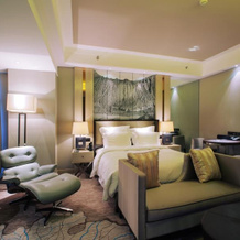U Hotel Urumqi, Урумчи — фото 3
