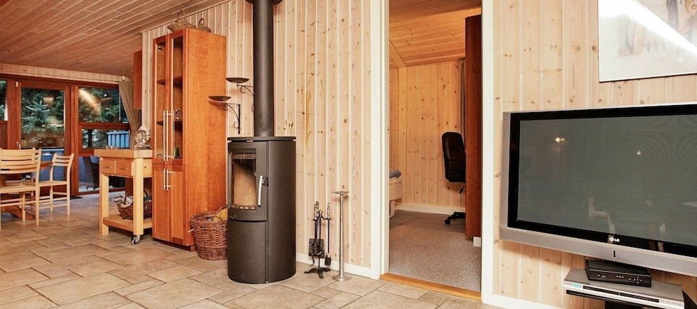 Spacious Holiday Home in Sondervig With Sauna, Ringkobing — photo 1