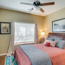 Charming Darien Hideaway w/ Porch, Near Downtown!, 达里恩 — 照片 5