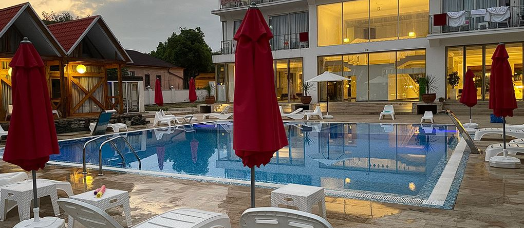 Grand Hotel Sukhum, Sokhumi — photo 1